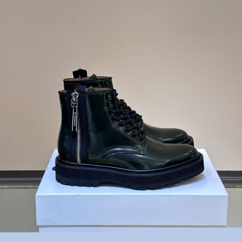 G*u*i boots